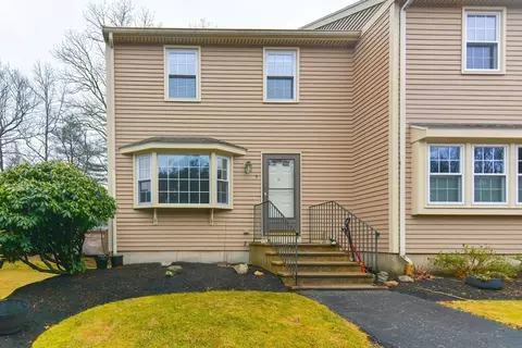 9 Pine Vw #9, Millis, MA 02054