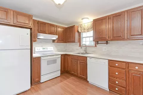 Kitchen - 9 Pine Vw #9, Millis, MA 02054 photo 2 of 5
