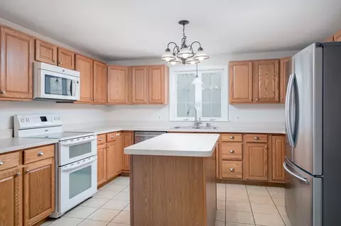 Kitchen - 12 Wakefield Ave, Webster, MA 01570 photo 4 of 5