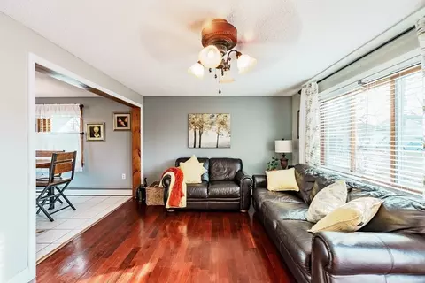 Living - 243 Lamont St, Springfield, MA 01119 photo 2 of 6