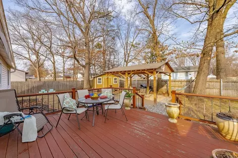Exterior - 243 Lamont St, Springfield, MA 01119 photo 2 of 11