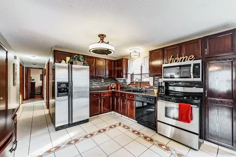 Kitchen - 243 Lamont St, Springfield, MA 01119 photo 2 of 4
