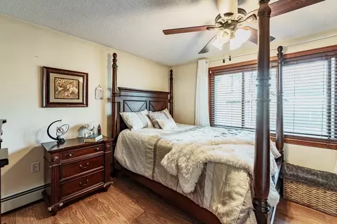 Bedroom - 243 Lamont St, Springfield, MA 01119 photo 1 of 10