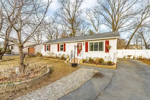 Exterior - 243 Lamont St, Springfield, MA 01119 photo 1 of 11