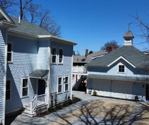 199 Church St #2, Newton, MA 02458