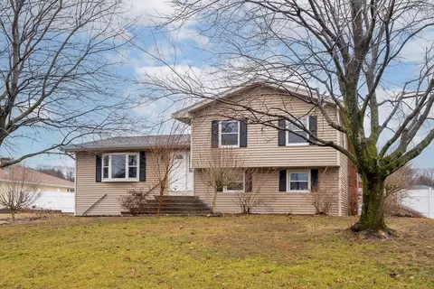 306 Chapin St, Ludlow, MA 01056