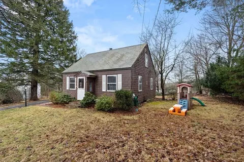 Exterior - 4 Elaine Ave, Maynard, MA 01754 photo 2 of 8