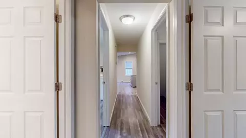 Entry Way - 195 Riverton Rd, Springfield, MA 01109 photo 2 of 2