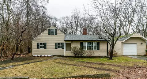 Exterior - 195 Riverton Rd, Springfield, MA 01109 photo 3 of 8