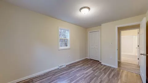 Bedroom - 195 Riverton Rd, Springfield, MA 01109 photo 1 of 1