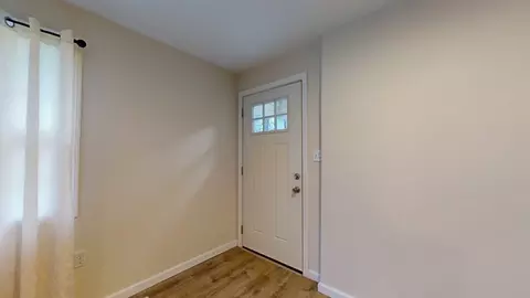 Entry Way - 195 Riverton Rd, Springfield, MA 01109 photo 1 of 2