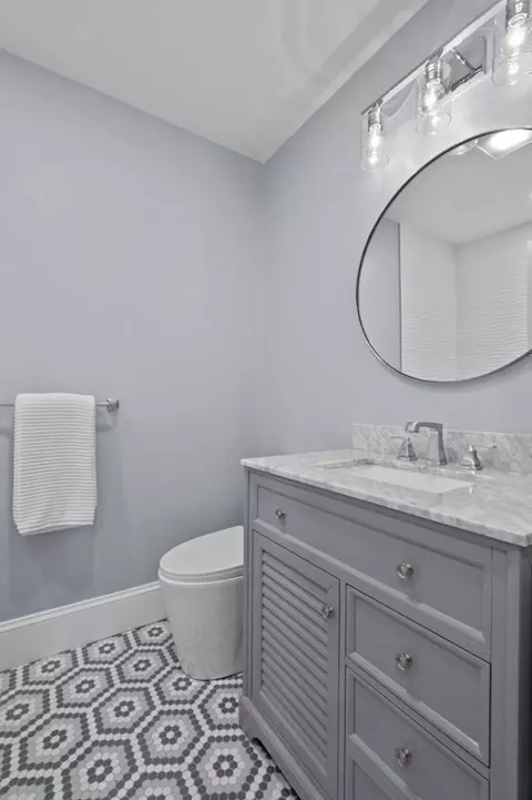Bath - 116 E Main #6, Gloucester, MA 01930 photo 4 of 5