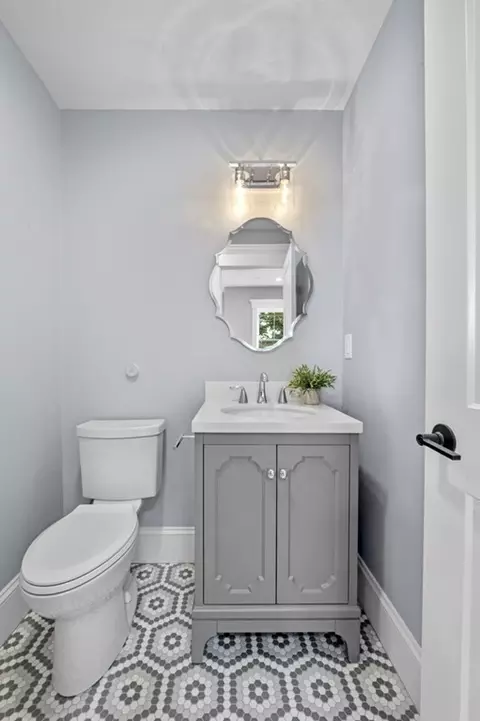 Bath - 116 E Main #6, Gloucester, MA 01930 photo 1 of 5