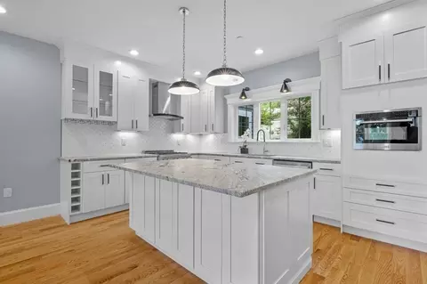 Kitchen - 116 E Main #6, Gloucester, MA 01930 photo 2 of 5