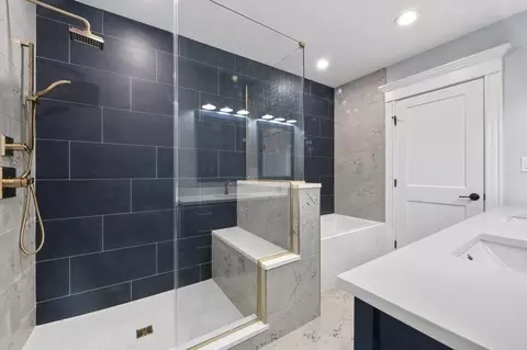 Bath - 116 E Main #6, Gloucester, MA 01930 photo 3 of 5
