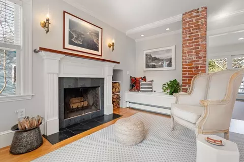 22 Central, Marblehead, MA 01945 photo 3