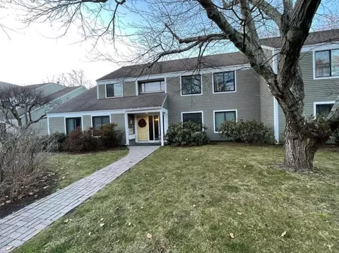 13 Concord Greene #3, Concord, MA 01742