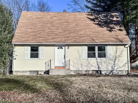 Exterior - 89 Sparrow Dr, Springfield, MA 01119 photo 2 of 8