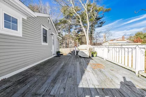 Exterior - 15 Summer St, Wareham, MA 02571 photo 15 of 17