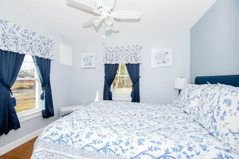 Bedroom - 15 Summer St, Wareham, MA 02571 photo 3 of 3
