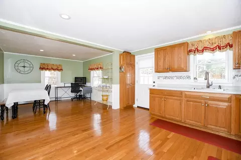 Kitchen - 15 Summer St, Wareham, MA 02571 photo 1 of 3