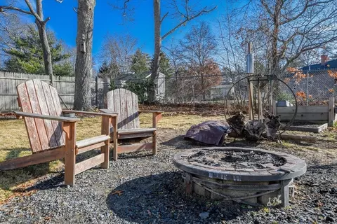 Exterior - 15 Summer St, Wareham, MA 02571 photo 11 of 17
