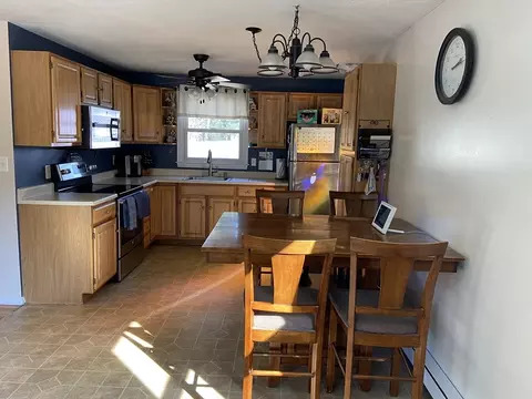 Dining - 100 Line St, Easthampton, MA 01027 photo 2 of 2