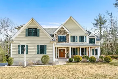 79 Chestnut Ln, Carlisle, MA 01741