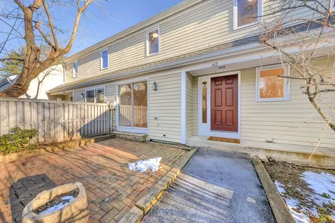 62 Fifer Ln #62, Lexington, MA 02420