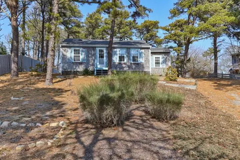 12 Dew Dr, Chatham, MA 02633