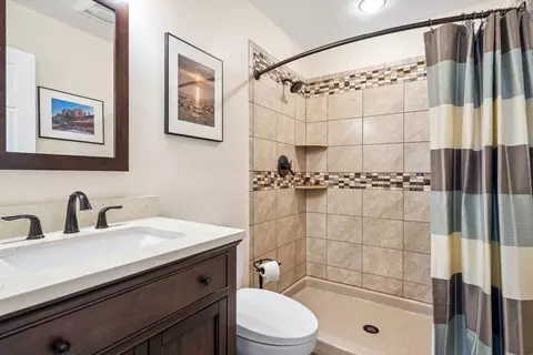 Bath - 84 Walpole St #3B, Canton, MA 02021 photo 2 of 4