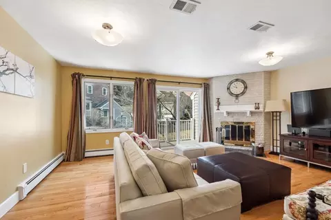 Living - 84 Walpole St #3B, Canton, MA 02021 photo 4 of 4