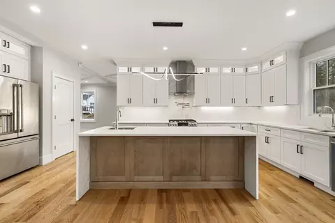 102 Pine St, Norton, MA 02766