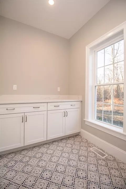 49 North Ave # -A, Mendon, MA 01756 photo 6