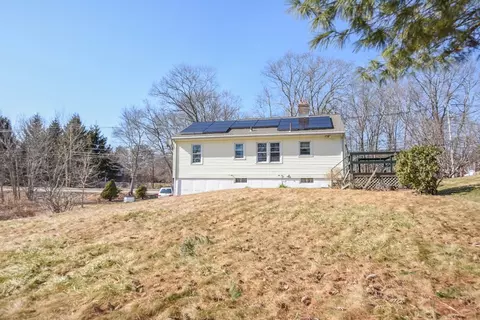 52 Pleasant St, Upton, MA 01568 photo 5