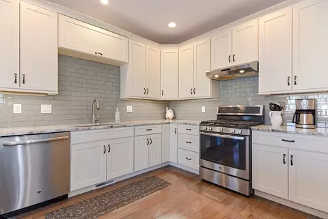 Kitchen - 51 Oxbow Rd #51, Framingham, MA 01701 photo 2 of 7