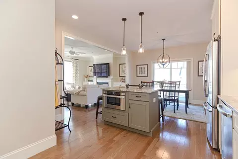Kitchen - 51 Oxbow Rd #51, Framingham, MA 01701 photo 5 of 7