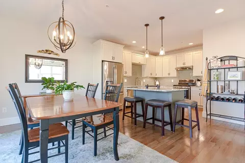 Dining - 51 Oxbow Rd #51, Framingham, MA 01701 photo 2 of 3
