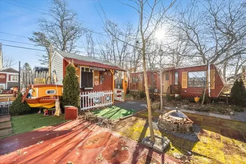 Exterior - 3 Luna Ave, Wareham, MA 02571 photo 10 of 11
