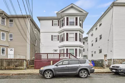 50 Beacon St, Fall River, MA 02721