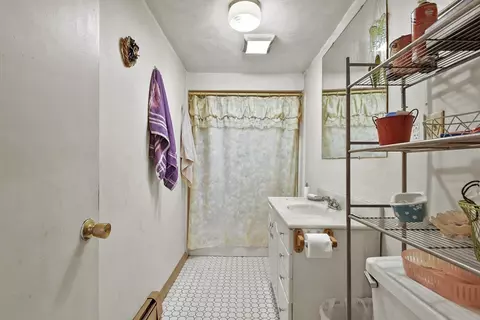 Bath - 50 Beacon St, Fall River, MA 02721 photo 2 of 3
