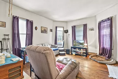 Living - 50 Beacon St, Fall River, MA 02721 photo 2 of 7