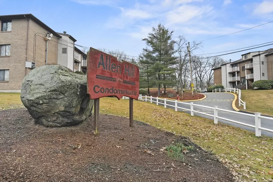 100 Cass Ave B23, Dracut, MA 01826 22 Photos Movoto