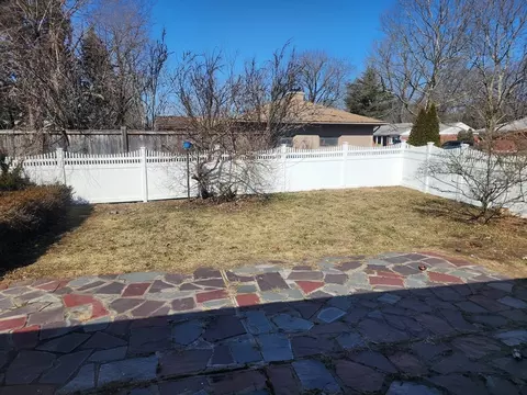 590 Plumtree Rd, Springfield, MA 01118 photo 3