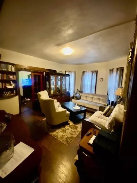 Living - 29 Acton St, Worcester, MA 01604 photo 1 of 6