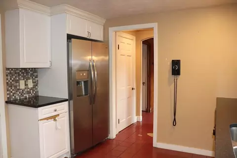 1 Algonquin Rd, Worcester, MA 01609 photo 4