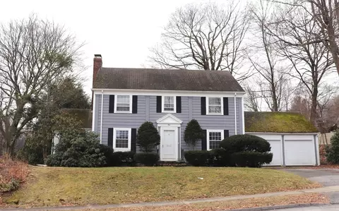 1 Algonquin Rd, Worcester, MA 01609