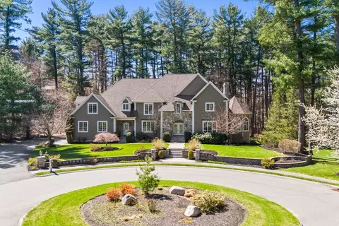 6 Joseph Ln, Lynnfield, MA 01940