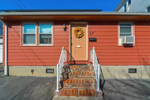 37 Sidney St, New Bedford, MA 02740
