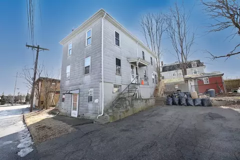 12 Perkins St, Bridgewater, MA 02324
